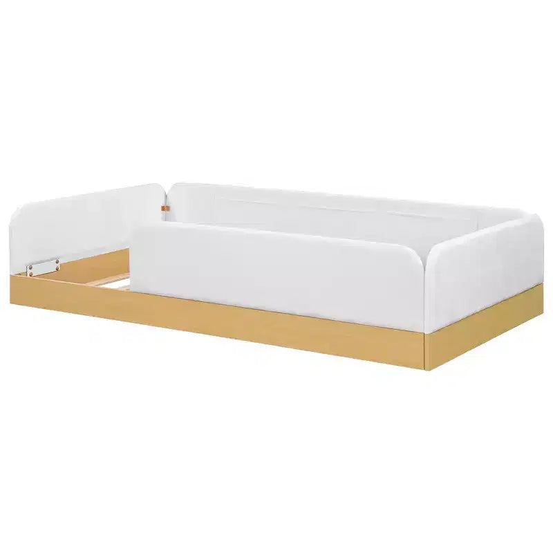 Letto a piattaforma singolo con cuscini