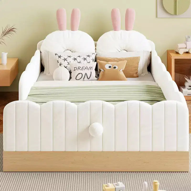 Letto a piattaforma singolo con cuscini