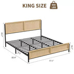 Struttura letto in legno naturale con testiera in rattan