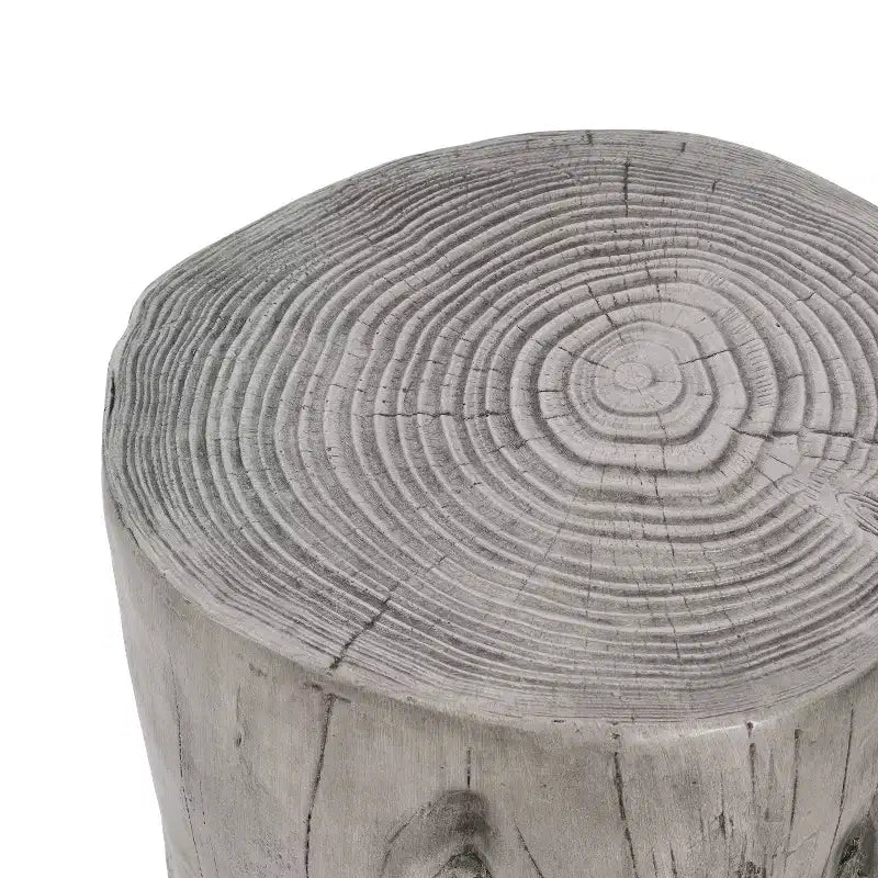 Tavolino rotondo Dara Rustic in cemento leggero con design a tronco d'albero