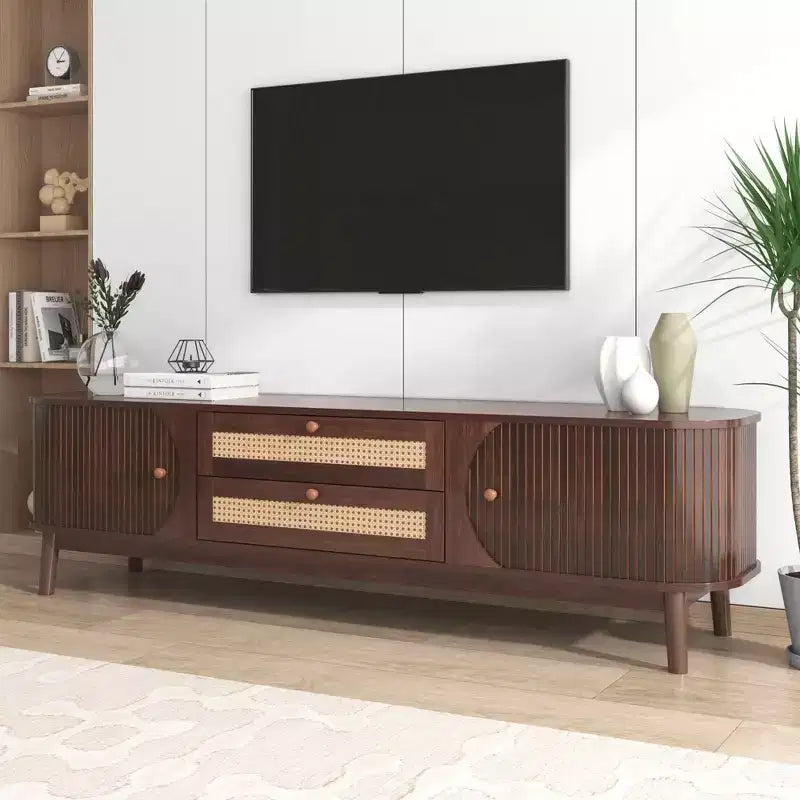 Mobile TV in Rattan per TV fino a 75 pollici, Consolle Multimediale Modern Farmhouse, Mobile Intrattenimento con Gambe in Legno Massello per Soggiorno Beige